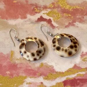Tortoiseshell Round Earrings